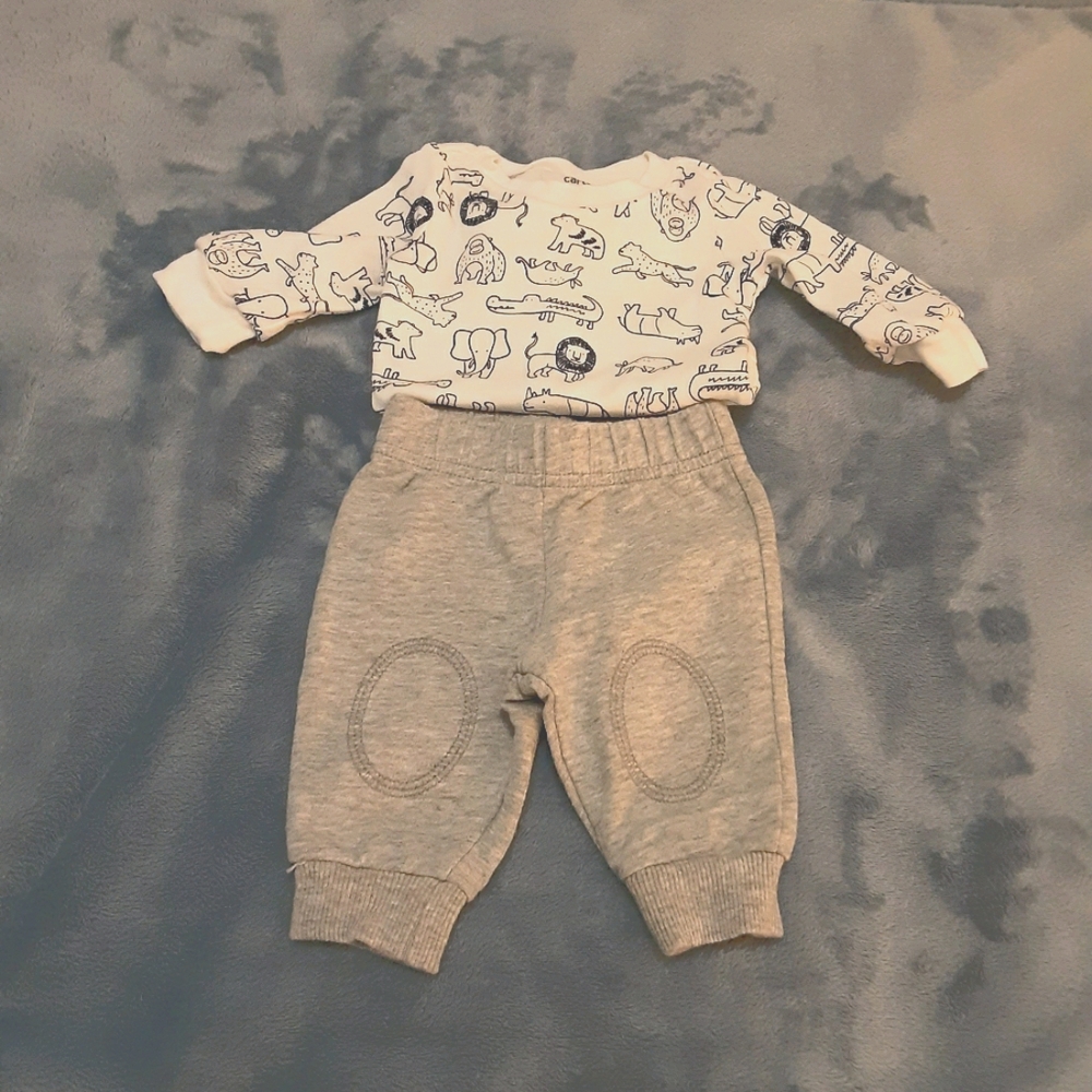 Carter's 2piece (3 month). Never worn.